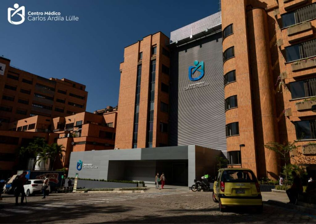 Clínica Odontológica Innova en el Centro Médico Carlos Ardila Lulle